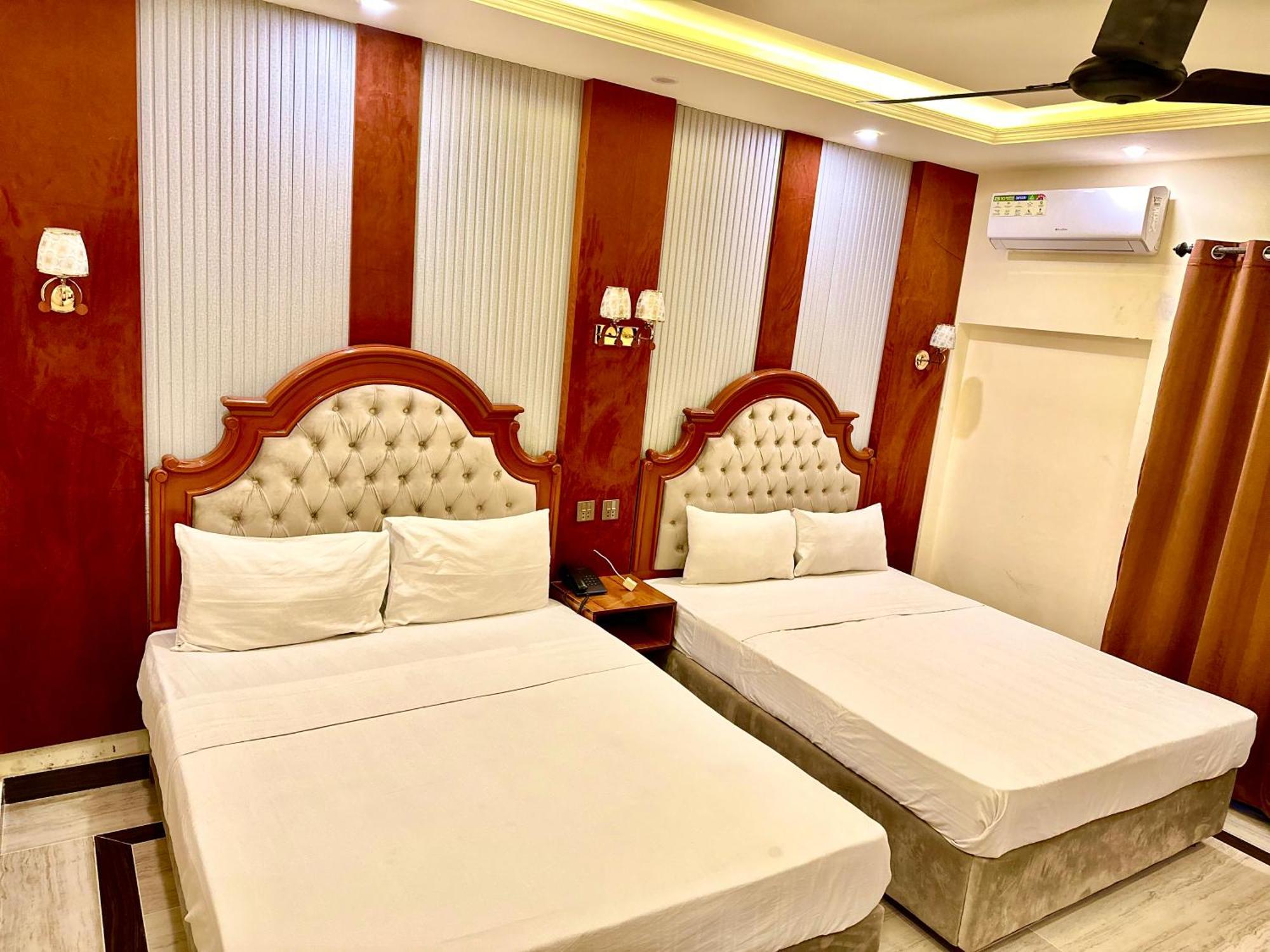 Blue Moon Continental Hotel Исламабад Екстериор снимка