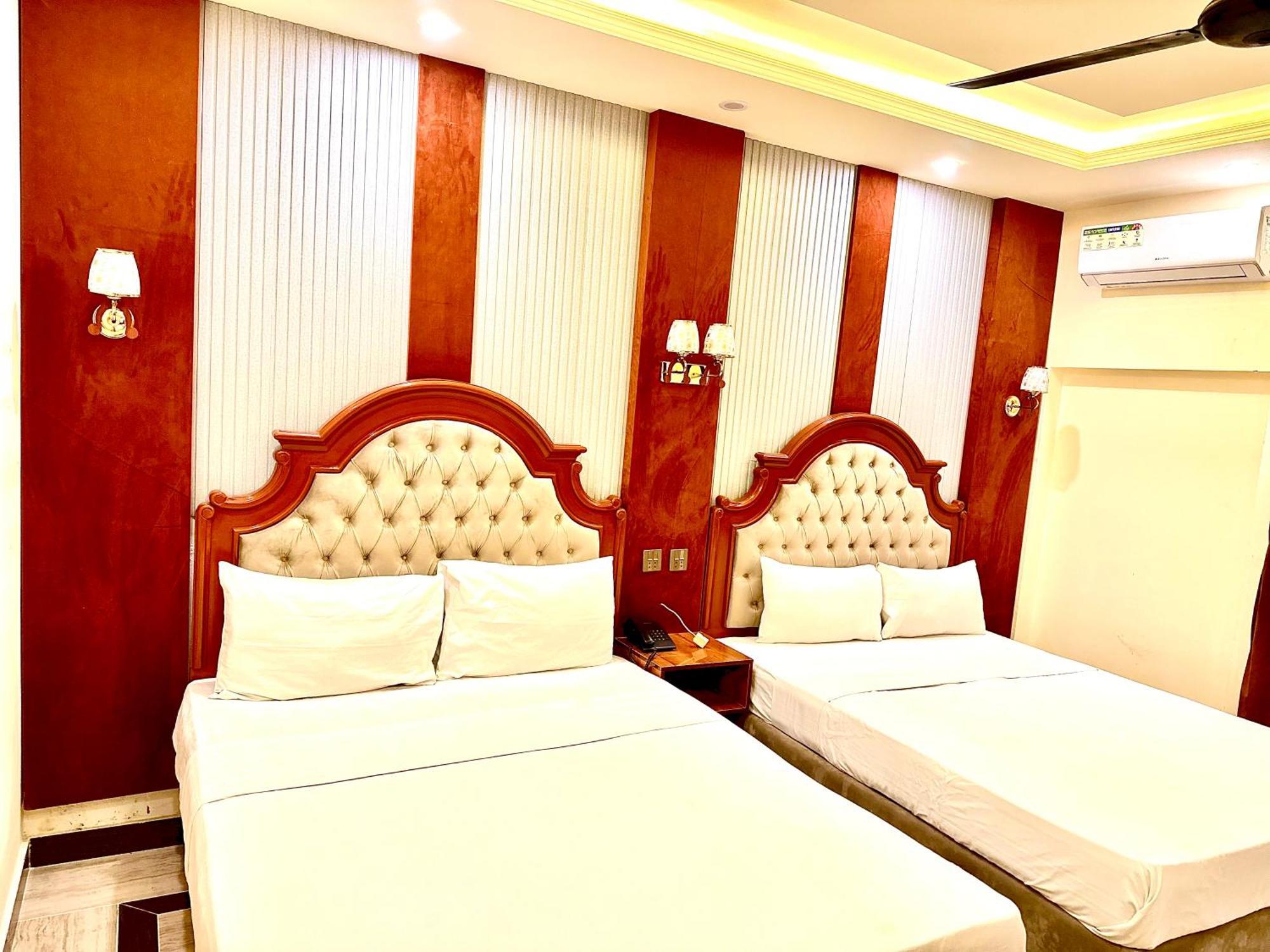 Blue Moon Continental Hotel Исламабад Екстериор снимка